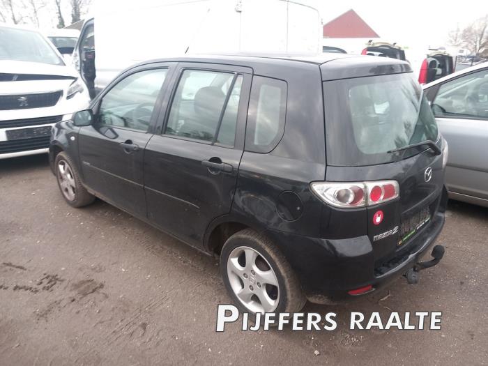 Mazda 2 1.4 16V Skrotfordon (2006, ZWART)