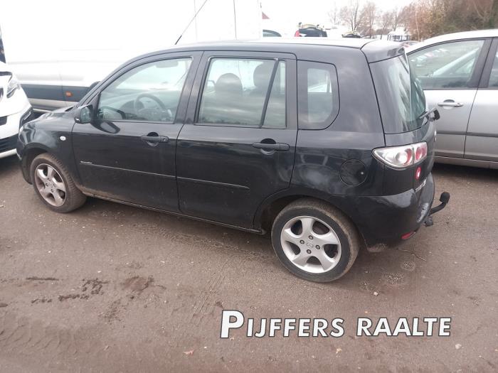 Mazda 2 1.4 16V Skrotfordon (2006, ZWART)