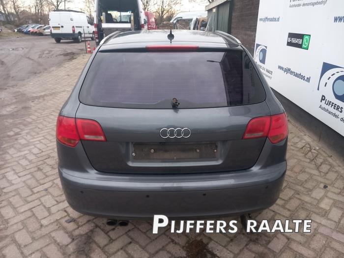 Audi A3 Sportback 1.4 TFSI 16V Skrotfordon (2008, GRIJS)