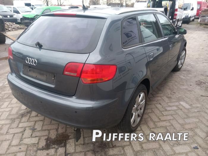 Audi A3 Sportback 1.4 TFSI 16V Skrotfordon (2008, GRIJS)