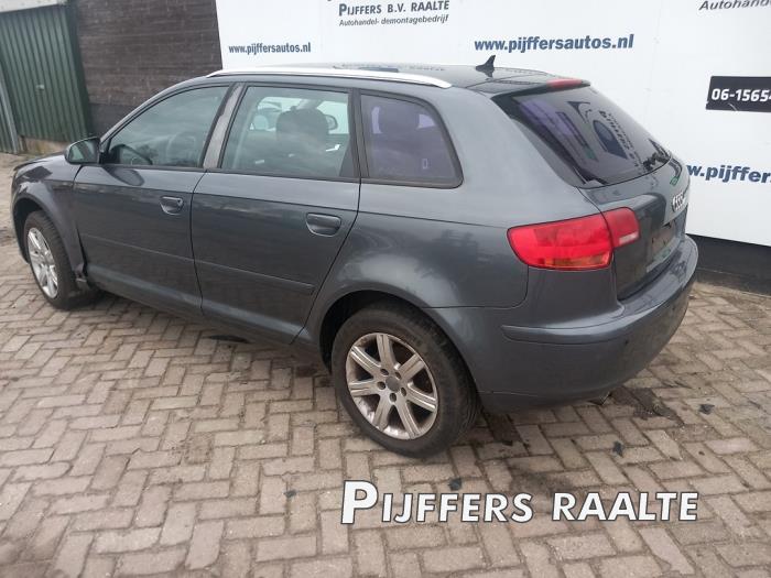 Audi A3 Sportback 1.4 TFSI 16V Skrotfordon (2008, GRIJS)