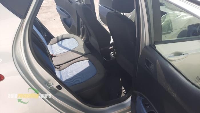 Hyundai i10 1.0 12V Sloopvoertuig (2016, Grijs)