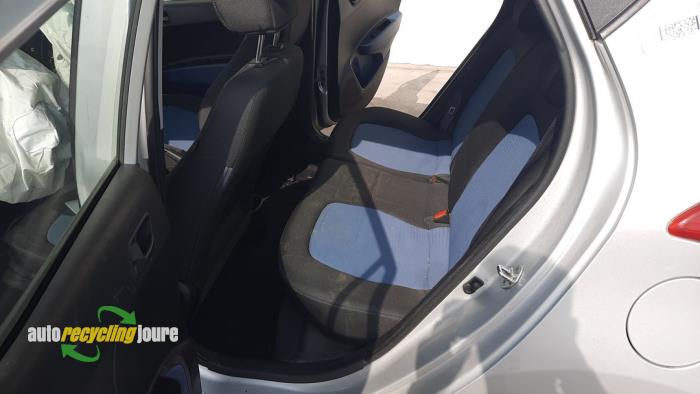 Hyundai i10 1.0 12V Sloopvoertuig (2016, Grijs)