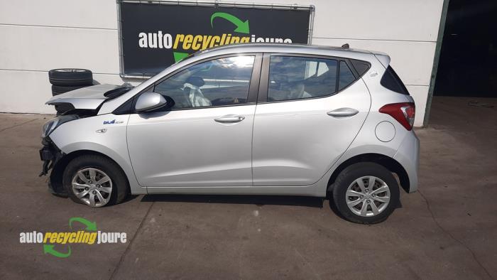 Hyundai i10 1.0 12V Sloopvoertuig (2016, Grijs)