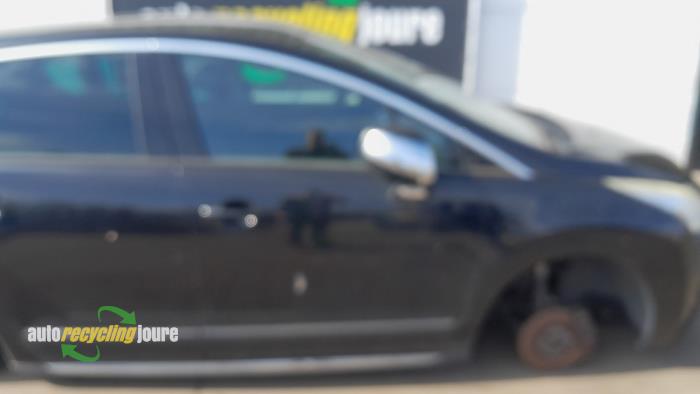 Peugeot 3008 I 1.6 16V THP 155 Skrotfordon (2010, ZWART)
