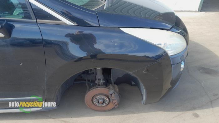 Peugeot 3008 I 1.6 16V THP 155 Skrotfordon (2010, ZWART)