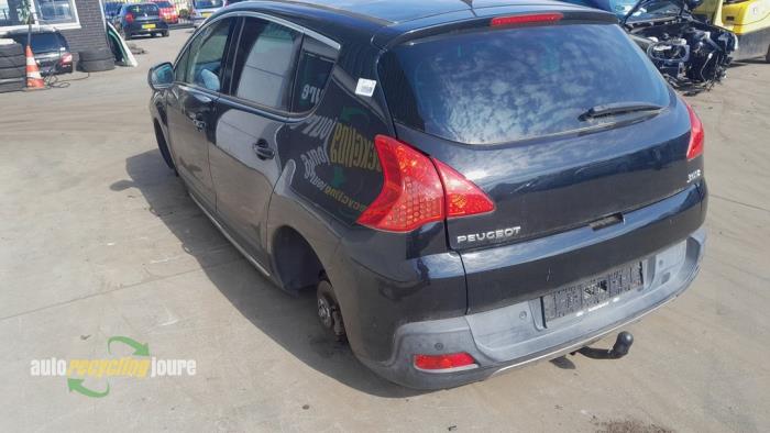 Peugeot 3008 I 1.6 16V THP 155 Skrotfordon (2010, ZWART)
