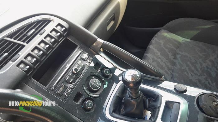 Peugeot 3008 I 1.6 16V THP 155 Skrotfordon (2010, ZWART)