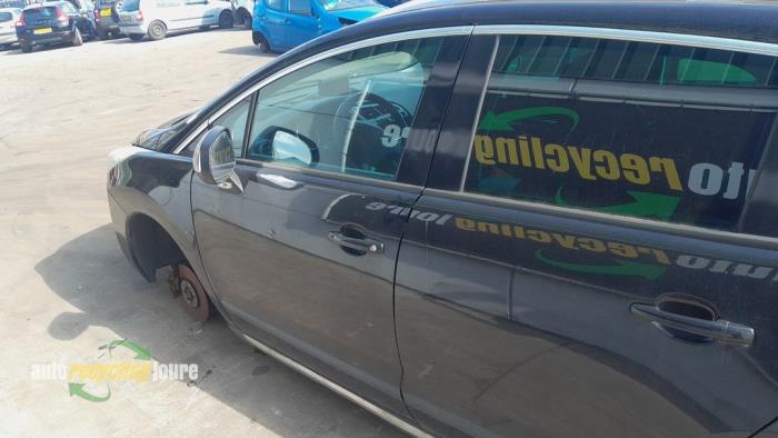 Peugeot 3008 I 1.6 16V THP 155 Skrotfordon (2010, ZWART)