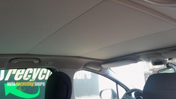 Peugeot 3008 I 1.6 16V THP 155 Skrotfordon (2010, ZWART)