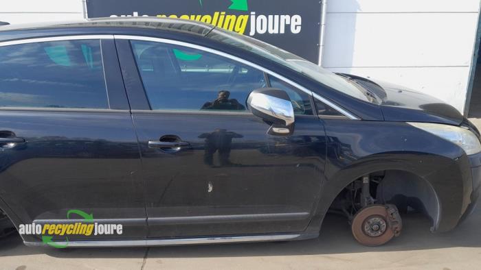 Peugeot 3008 I 1.6 16V THP 155 Skrotfordon (2010, ZWART)