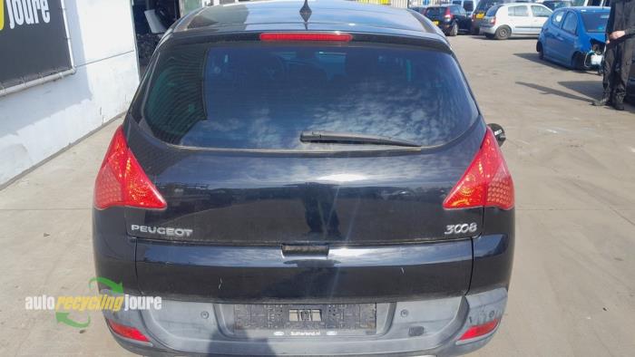 Peugeot 3008 I 1.6 16V THP 155 Skrotfordon (2010, ZWART)