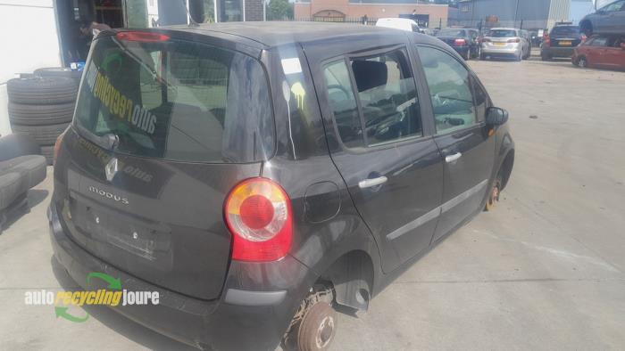 Renault Modus/Grand Modus 1.2 16V Skrotfordon (2004, ZWART)