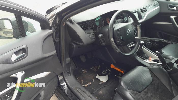 Citroen C5 III Tourer 1.6 16V THP 155 Sloopvoertuig (2012, Zwart)