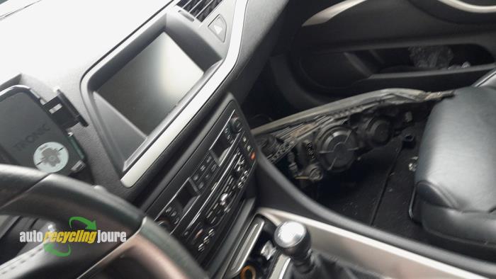 Citroen C5 III Tourer 1.6 16V THP 155 Sloopvoertuig (2012, Zwart)