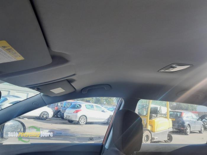 Kia Cee'd Sporty Wagon 1.4 16V Skrotfordon (2008, ROOD)