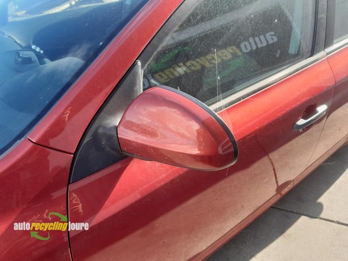 Kia Cee'd Sporty Wagon 1.4 16V Skrotfordon (2008, ROOD)