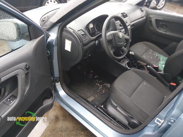 Skoda Fabia II Combi 1.2 TDI 12V Greenline Sloopvoertuig (2010, Blauw)