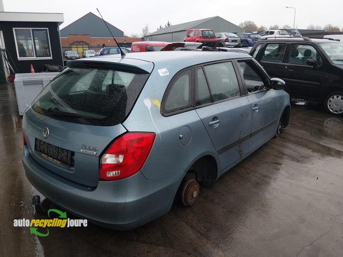 Skoda Fabia II Combi 1.2 TDI 12V Greenline Sloopvoertuig (2010, Blauw)
