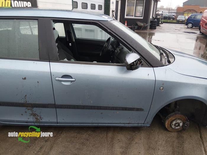 Skoda Fabia II Combi 1.2 TDI 12V Greenline Sloopvoertuig (2010, Blauw)