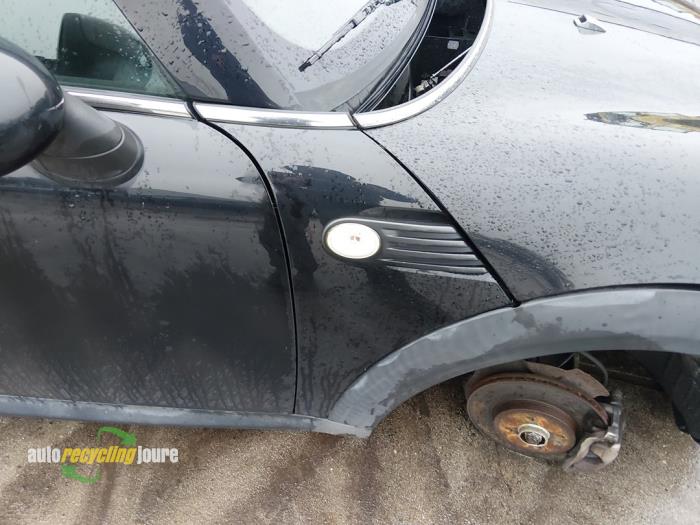 Mini Clubman 1.4 16V One Samochód złomowany (2009, Czarny)