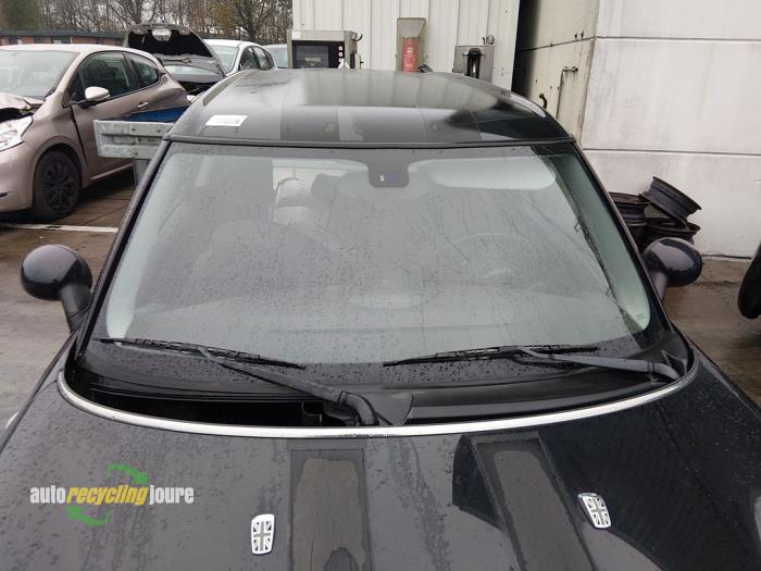 Mini Clubman 1.4 16V One Samochód złomowany (2009, Czarny)