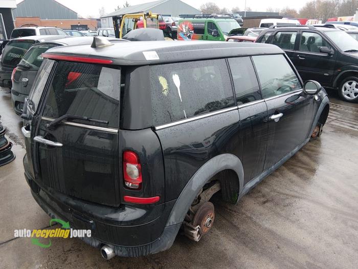 Mini Clubman 1.4 16V One Samochód złomowany (2009, Czarny)