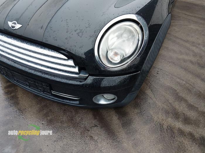Mini Clubman 1.4 16V One Samochód złomowany (2009, Czarny)