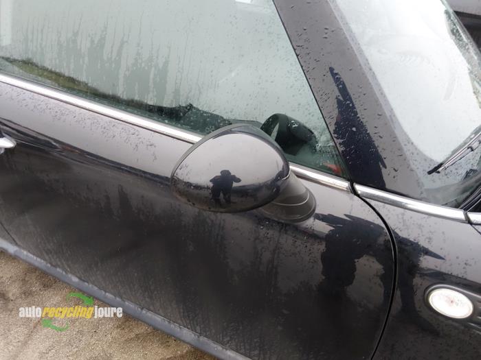 Mini Clubman 1.4 16V One Samochód złomowany (2009, Czarny)