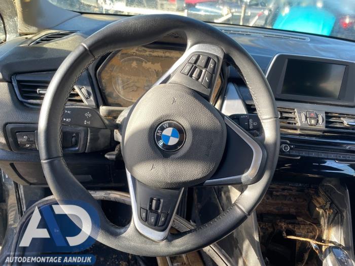 BMW 2 serie Active Tourer 218i 1.5 TwinPower Turbo 12V Skrotfordon (2016, ZWART METALLIC ZWART BLACK SAPPHIRE METALLIC)