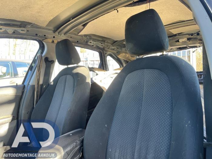 BMW 2 serie Active Tourer 218i 1.5 TwinPower Turbo 12V Skrotfordon (2016, ZWART METALLIC ZWART BLACK SAPPHIRE METALLIC)