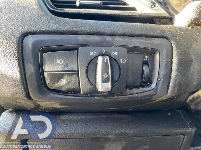 BMW 2 serie Active Tourer 218i 1.5 TwinPower Turbo 12V Skrotfordon (2016, ZWART METALLIC ZWART BLACK SAPPHIRE METALLIC)