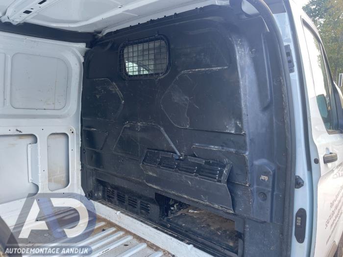 Ford Transit Custom 2.2 TDCi 16V Skrotfordon (2015, WIT)