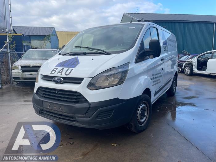 Ford Transit Custom 2.2 TDCi 16V Skrotfordon (2015, WIT)