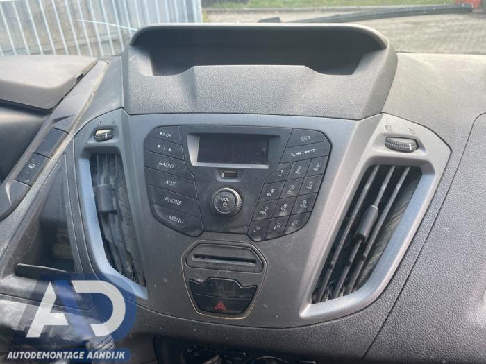 Ford Transit Custom 2.2 TDCi 16V Skrotfordon (2015, WIT)