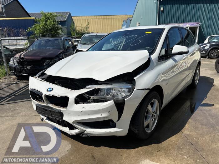BMW 2 serie Active Tourer 220dA xDrive 2.0 TwinPower Turbo 16V Sloopvoertuig (2016, Wit)