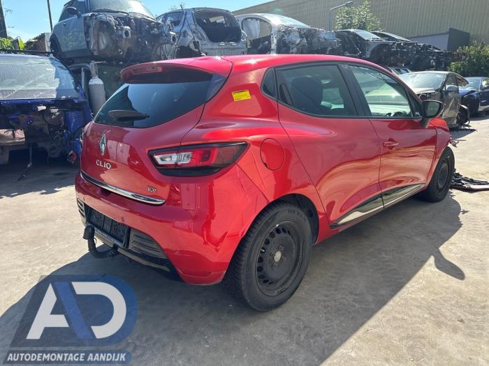 Renault Clio IV 0.9 Energy TCE 90 12V Skrotfordon (2017, ROOD)