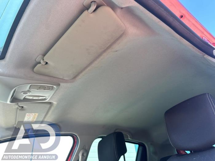 Renault Clio IV 0.9 Energy TCE 90 12V Skrotfordon (2017, ROOD)