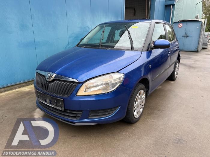 Skoda Fabia II 1.2 TSI Skrotfordon (2014, BLAUW)