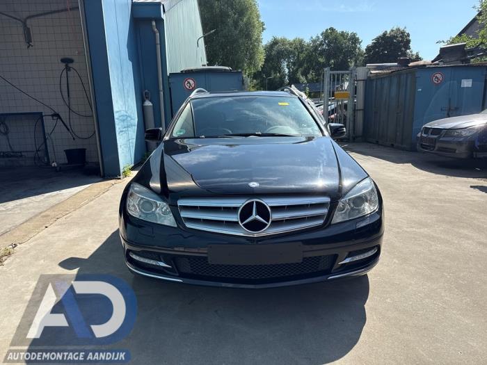 Mercedes C Estate 1.8 C-250 CGI 16V Skrotfordon (2011, ZWART)
