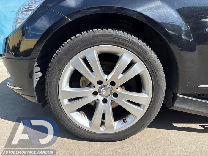 Mercedes C Estate 1.8 C-250 CGI 16V Skrotfordon (2011, ZWART)