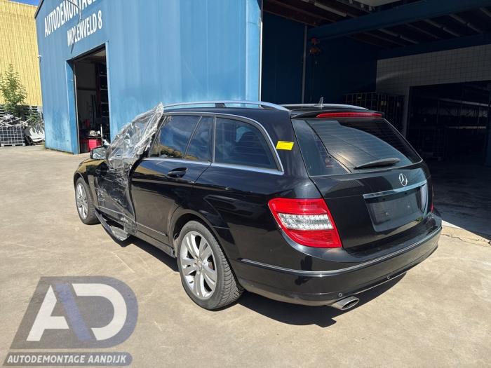 Mercedes C Estate 1.8 C-250 CGI 16V Skrotfordon (2011, ZWART)