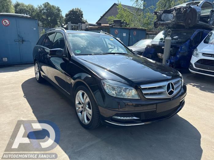 Mercedes C Estate 1.8 C-250 CGI 16V Skrotfordon (2011, ZWART)
