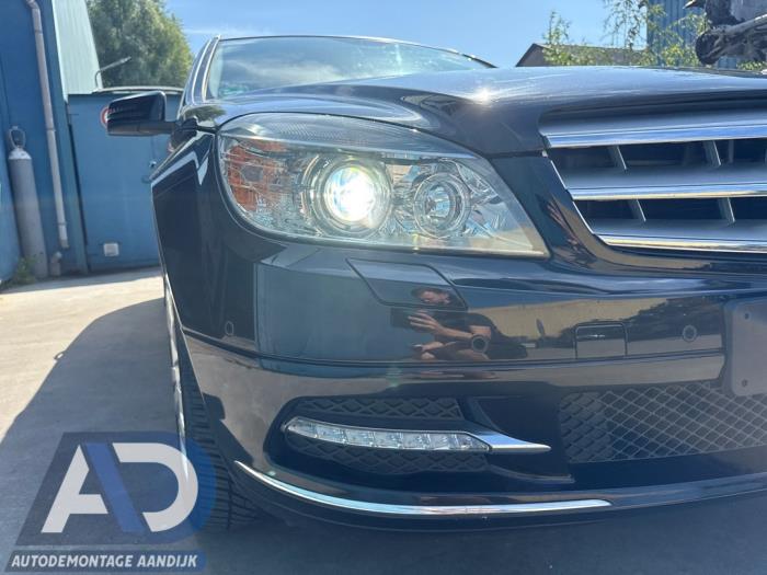 Mercedes C Estate 1.8 C-250 CGI 16V Skrotfordon (2011, ZWART)