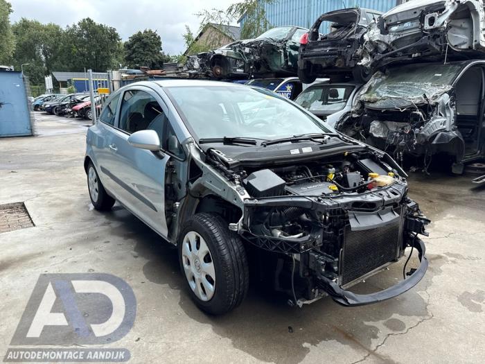 Opel Corsa D 1.4 16V Twinport Skrotfordon (2008, ZILVER ZILVERGRIJS GRIJS)