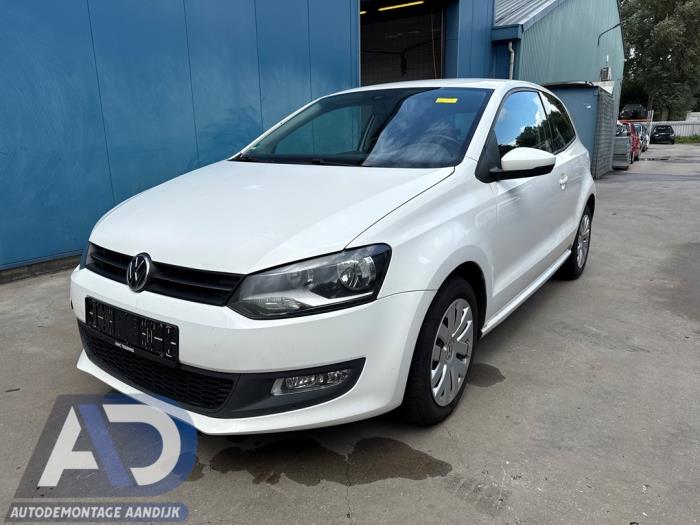 Volkswagen Polo V 1.2 12V BlueMotion Technology Salvage vehicle (2011, White)