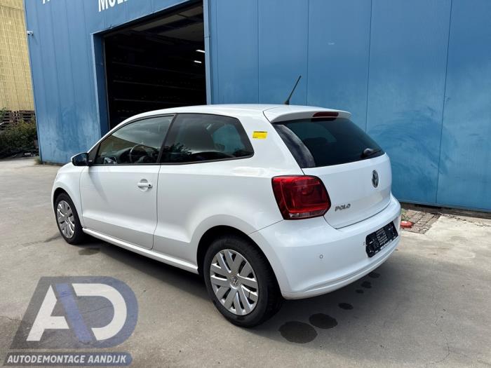 Volkswagen Polo V 1.2 12V BlueMotion Technology Salvage vehicle (2011, White)