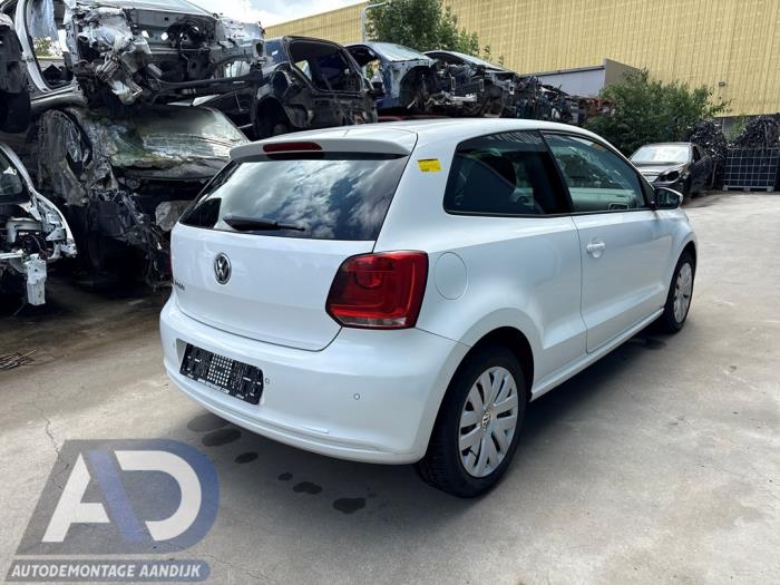 Volkswagen Polo V 1.2 12V BlueMotion Technology Salvage vehicle (2011, White)