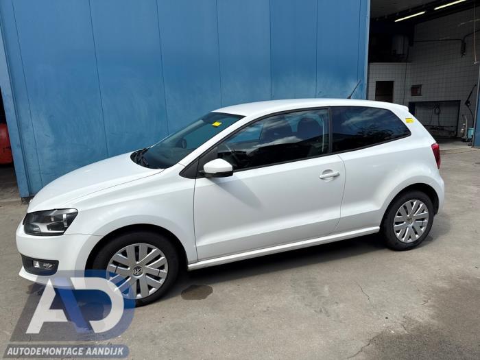 Volkswagen Polo V 1.2 12V BlueMotion Technology Salvage vehicle (2011, White)