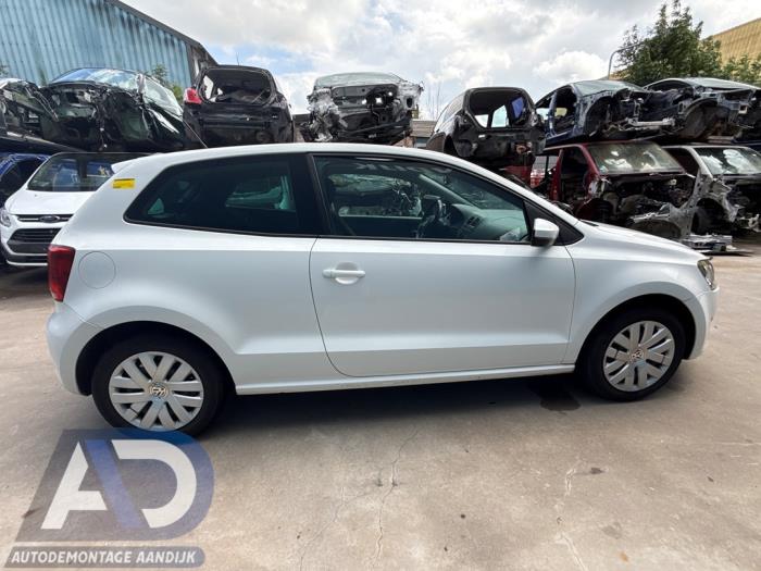 Volkswagen Polo V 1.2 12V BlueMotion Technology Salvage vehicle (2011, White)
